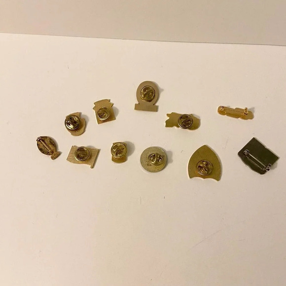 Vintage Lot of 11 Canada Pins Halton Hills Oakville  London Hamilton Pins - Picture 2 of 14